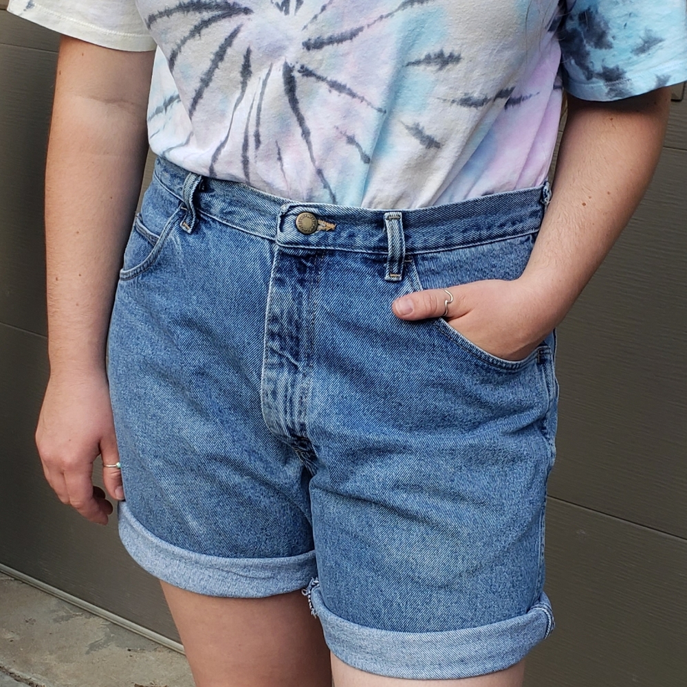 Vintage Wrangler blue jean shorts